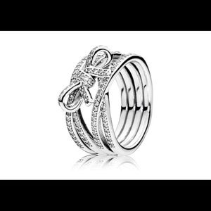 Pandora size 54 (7) Bow Ring
